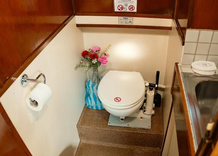 Local Houseboat Center 'betelgeuze' Bateau-hôtel *